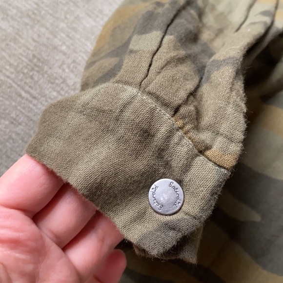 Splendid Camo Jacket - Picture 4 of 10